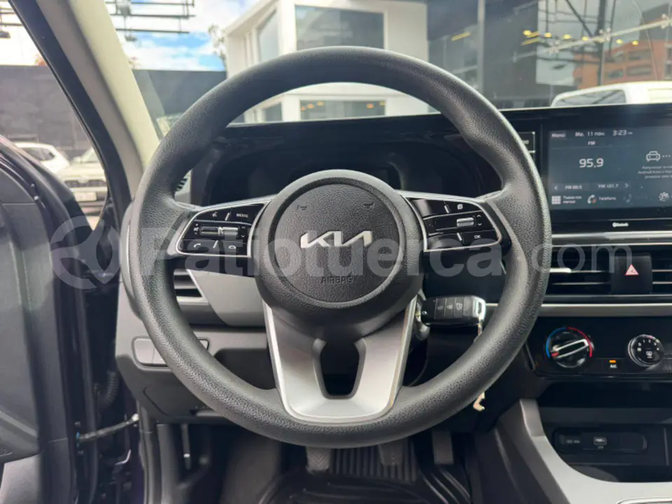 Foto 7 de Kia Seltos LX