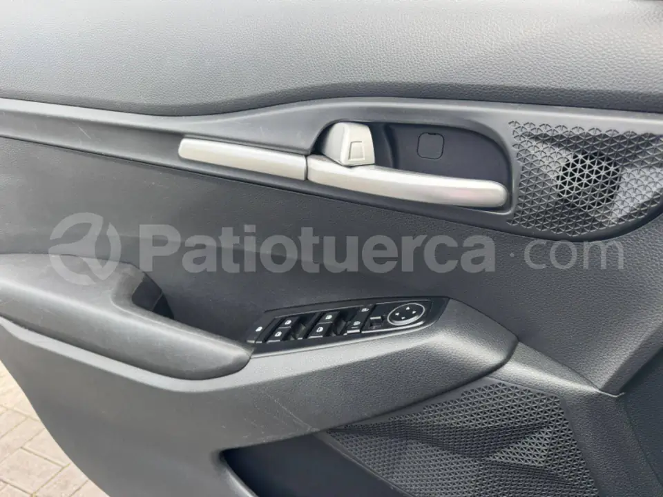 Foto 13 de Kia Seltos LX