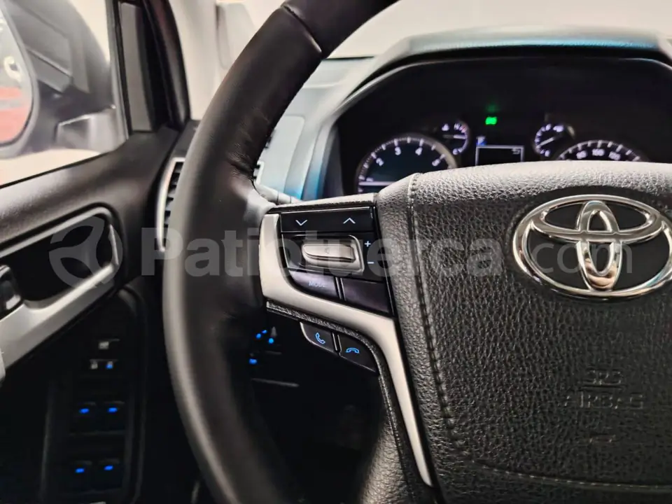 Foto 26 de Toyota Land Cruiser Prado VX