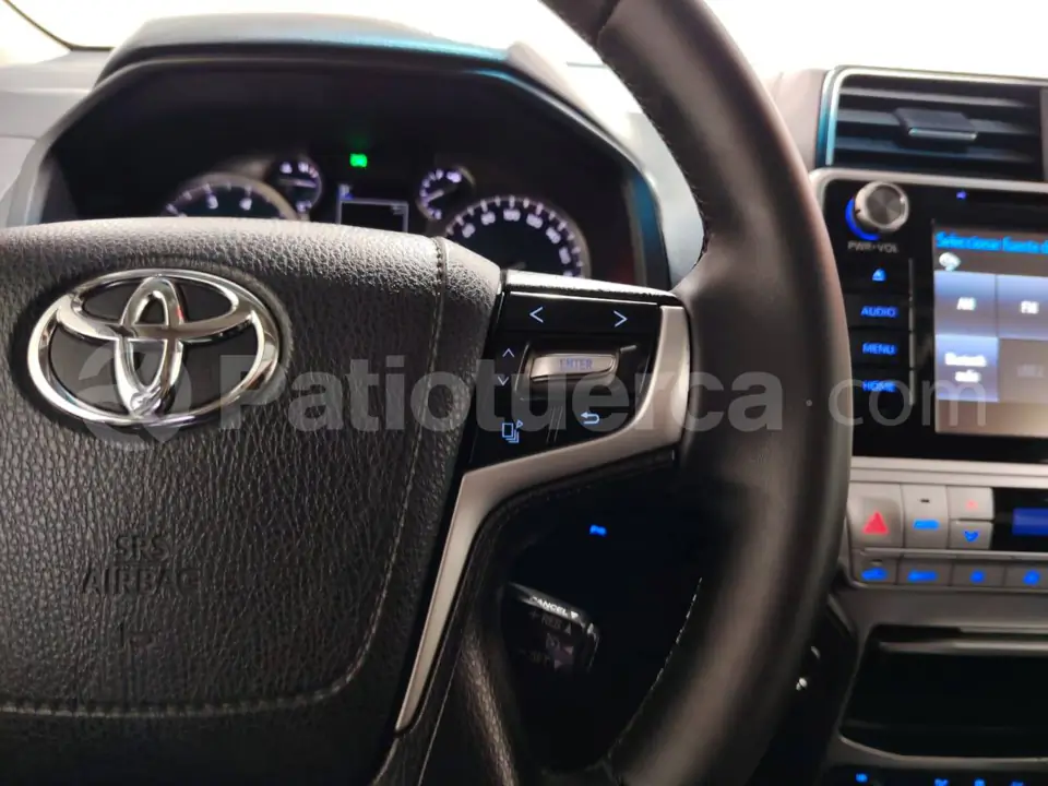 Foto 30 de Toyota Land Cruiser Prado VX