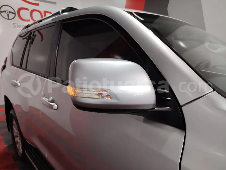 Foto 33 de Toyota Land Cruiser Prado VX