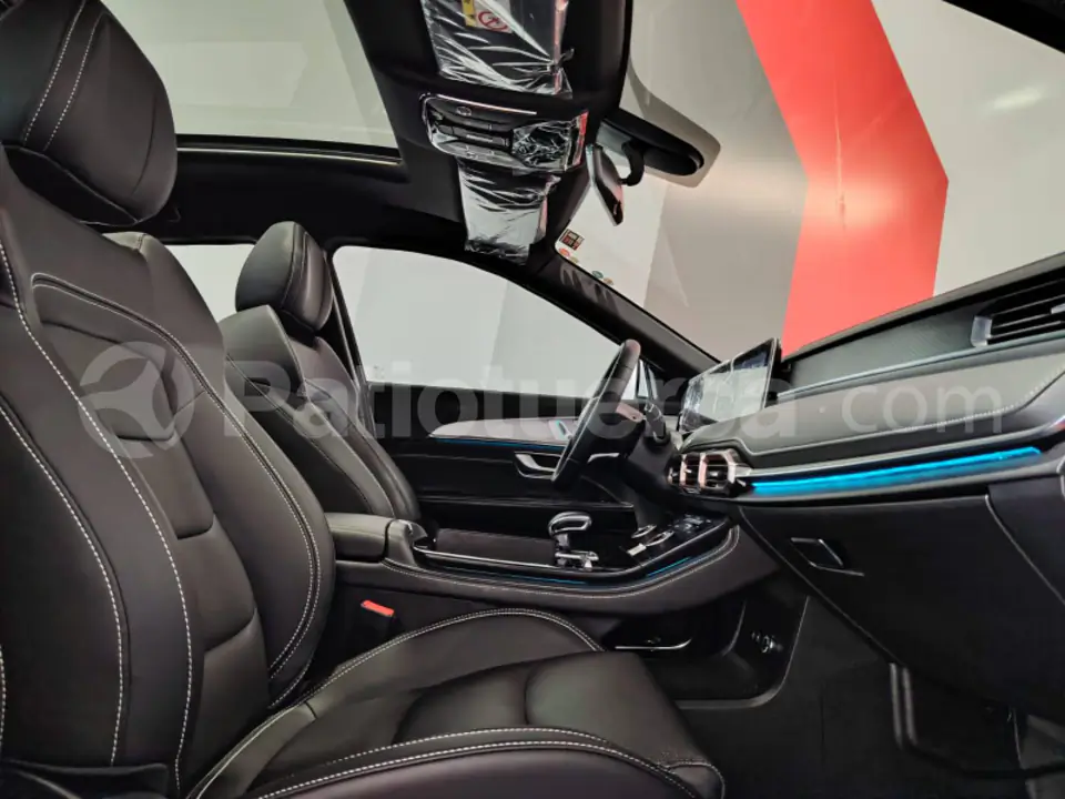 Foto 11 de Jetour X70 ll AC