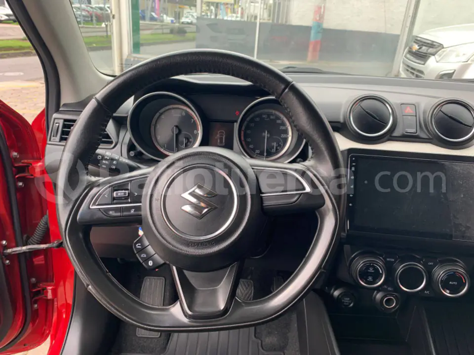 Foto 20 de Suzuki Swift