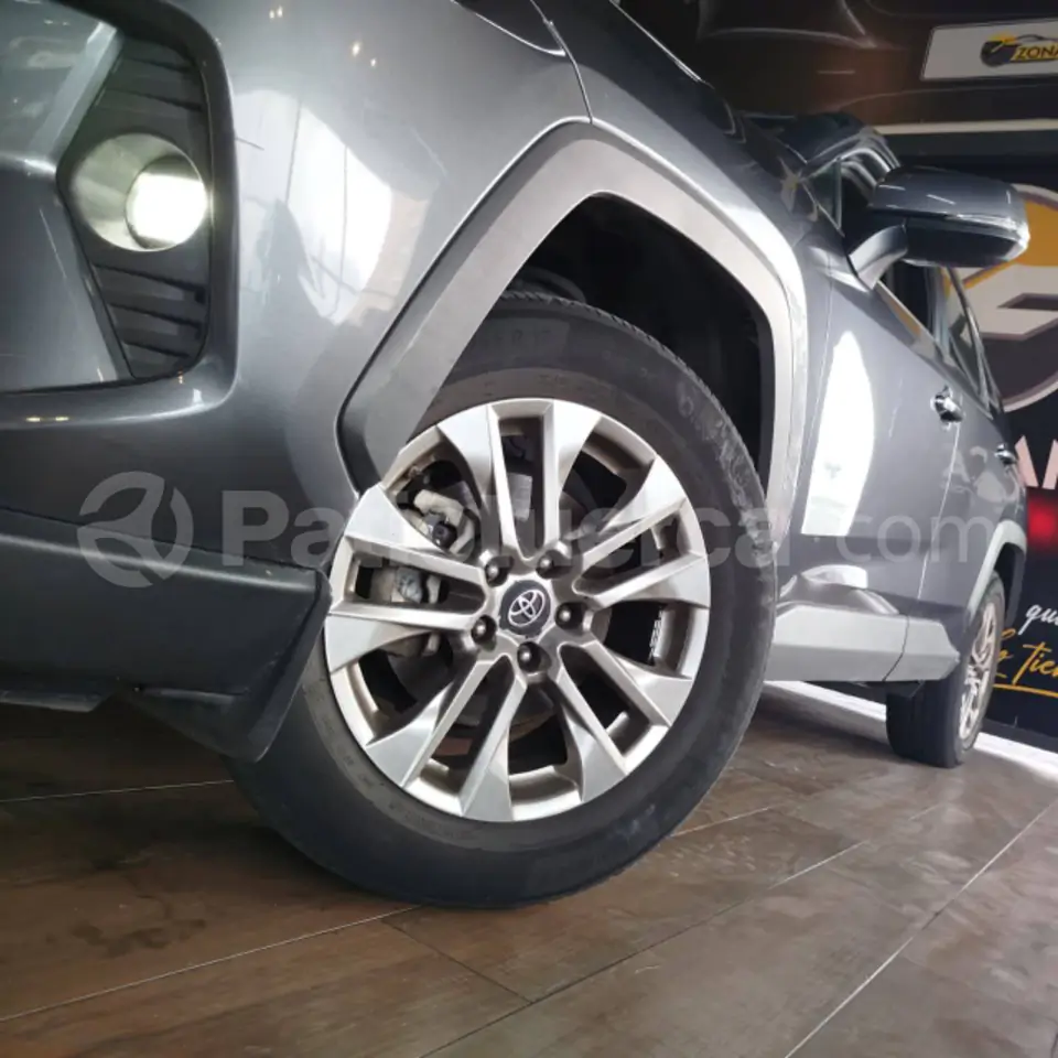 Foto 9 de Toyota RAV 4