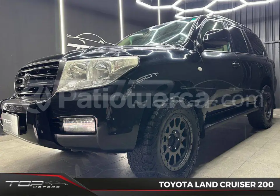 Foto 3 de Toyota Land Cruiser 200
