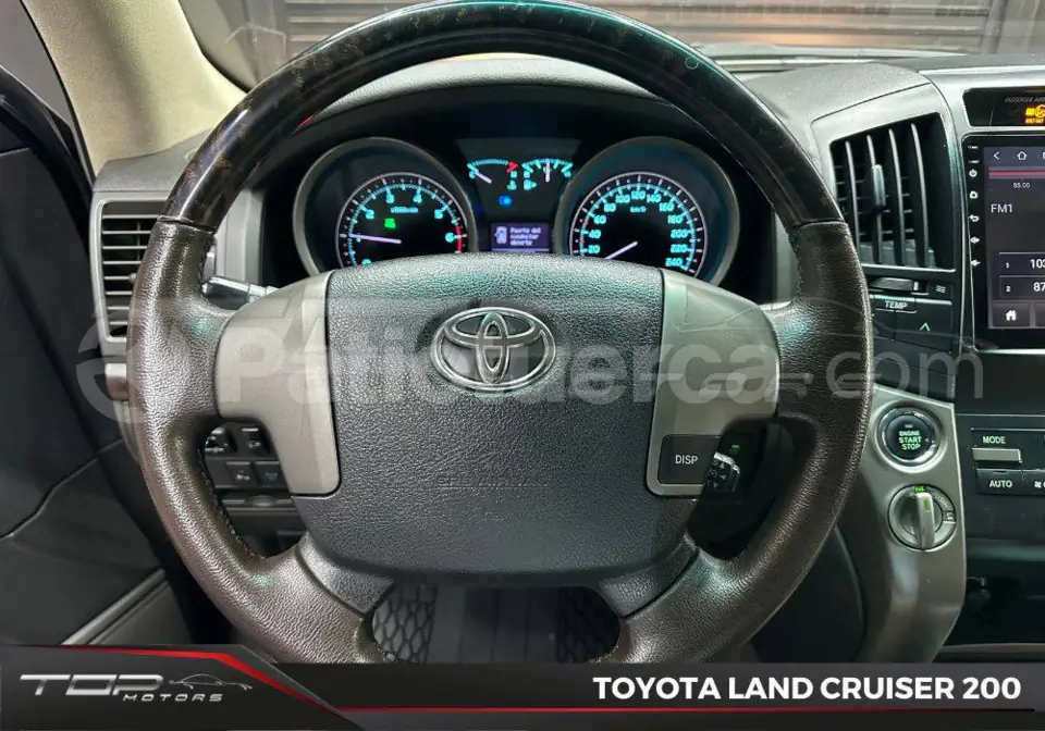 Foto 7 de Toyota Land Cruiser 200