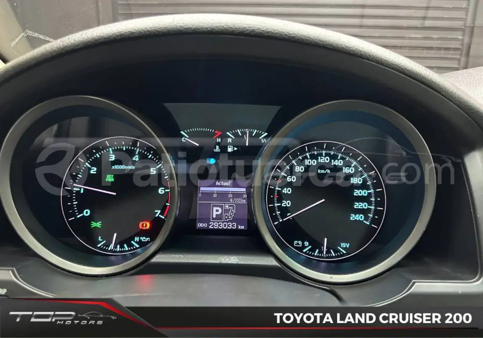 Foto 17 de Toyota Land Cruiser 200