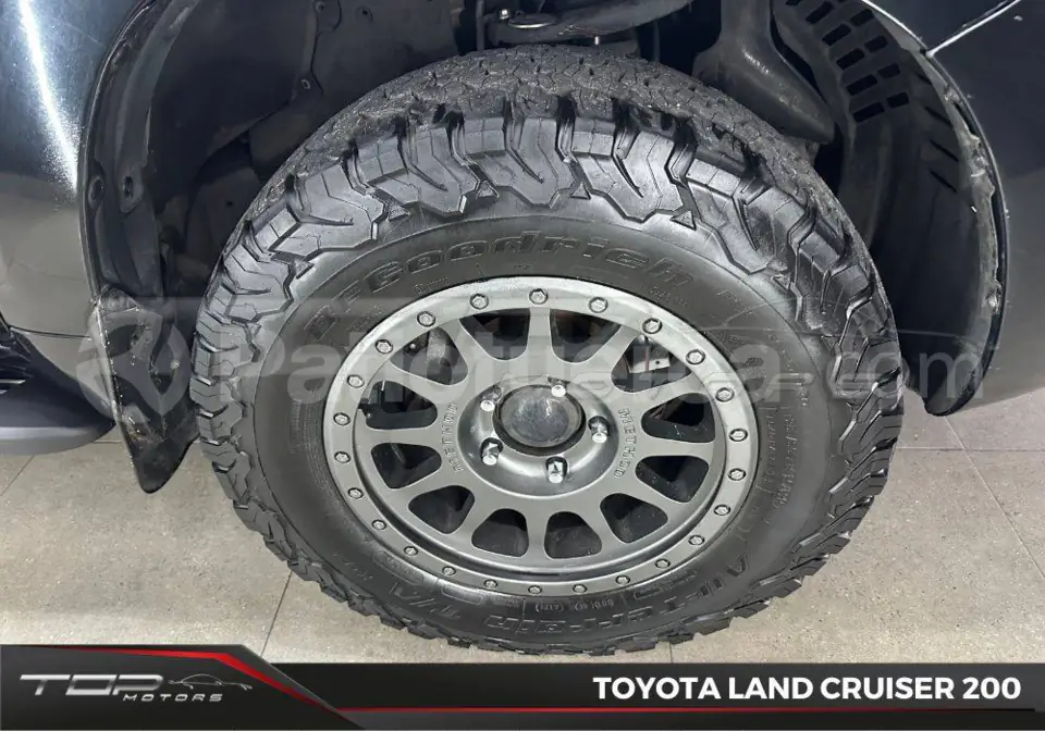 Foto 24 de Toyota Land Cruiser 200