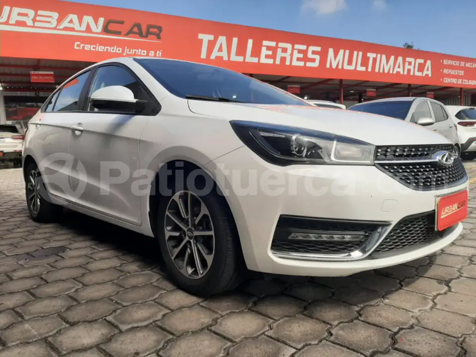 Foto 1 de Chery Arrizo 5 pro Confort