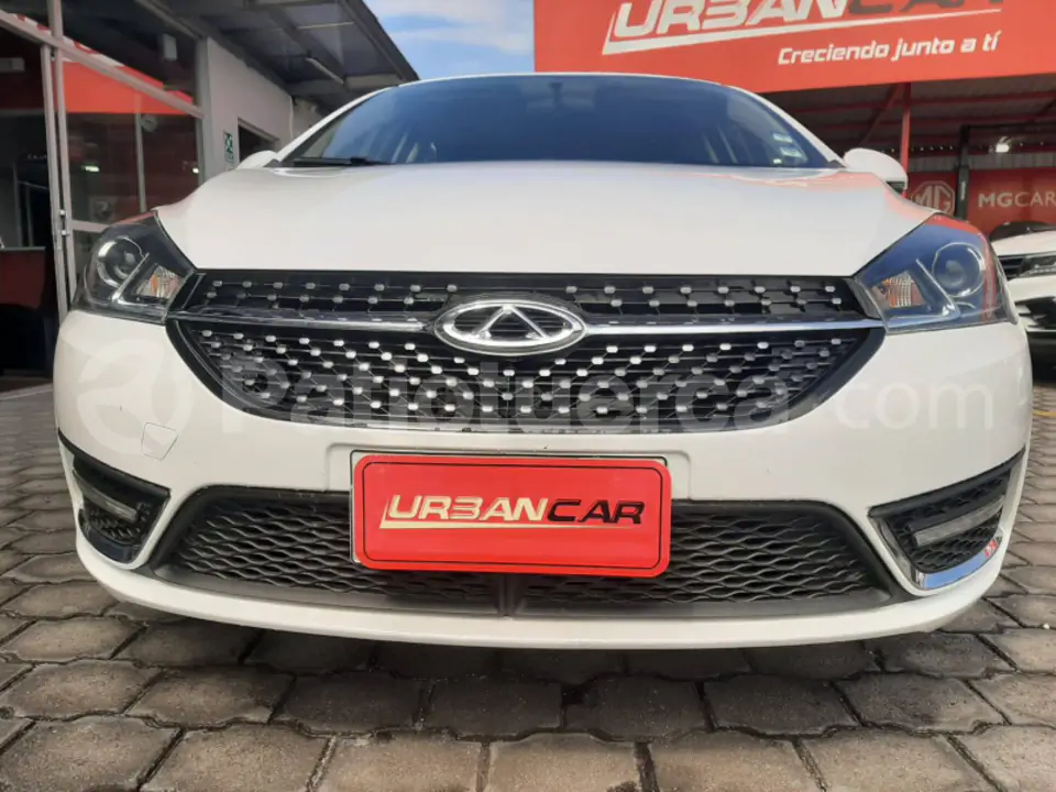 Foto 3 de Chery Arrizo 5 pro Confort