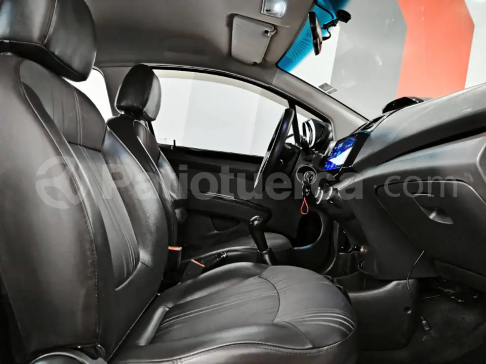 Foto 17 de Chevrolet Spark GT FULL