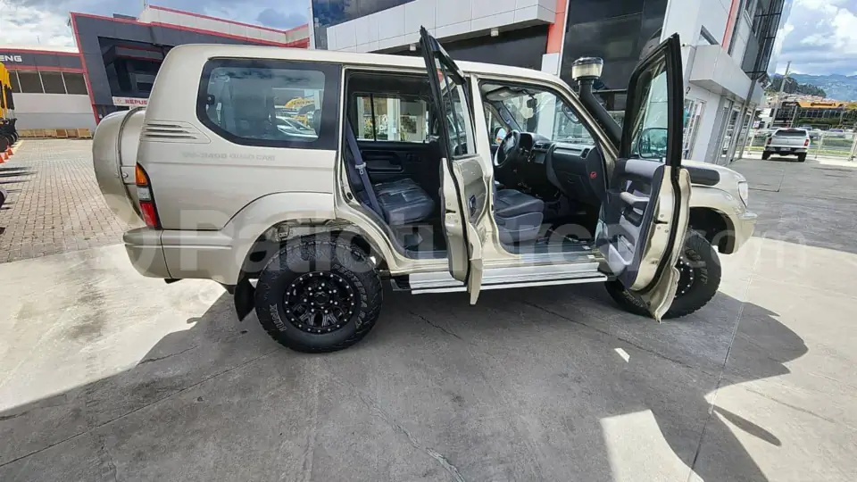 Foto 5 de Toyota Land Cruiser Prado VX