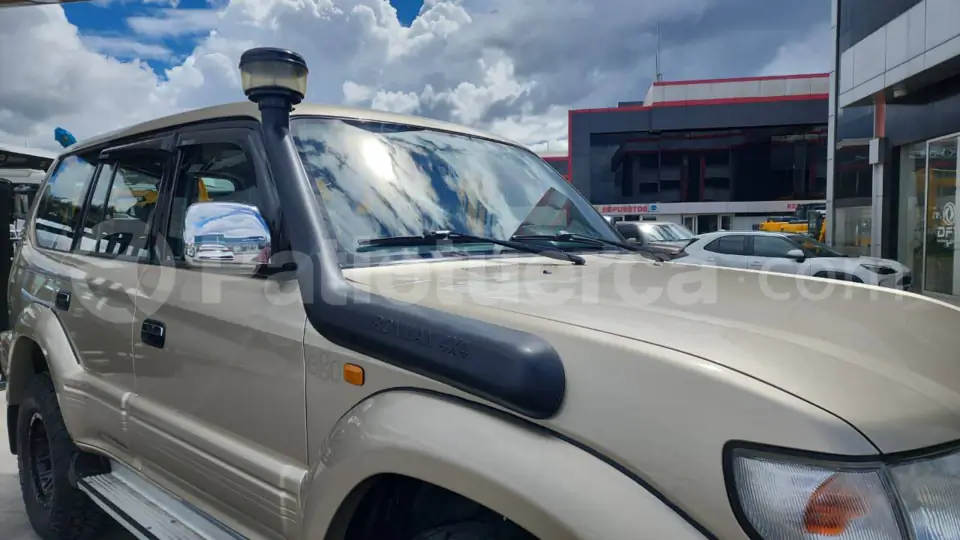 Foto 10 de Toyota Land Cruiser Prado VX