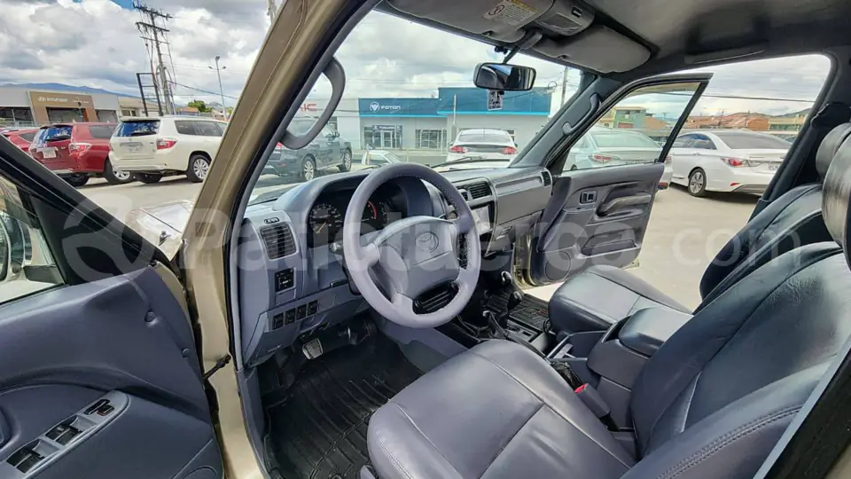 Foto 17 de Toyota Land Cruiser Prado VX
