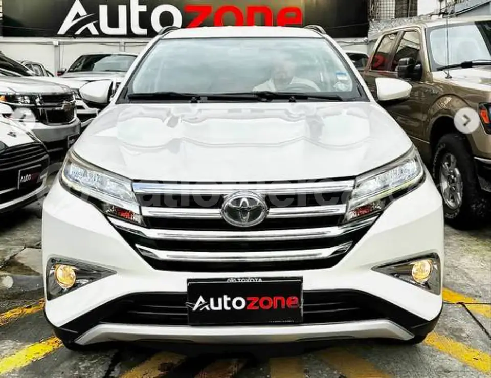 Foto 2 de Toyota Rush