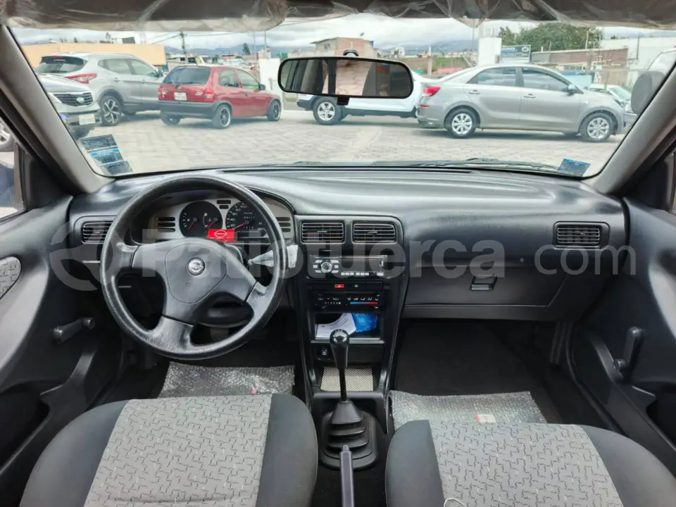 Foto 11 de Nissan Sentra B13