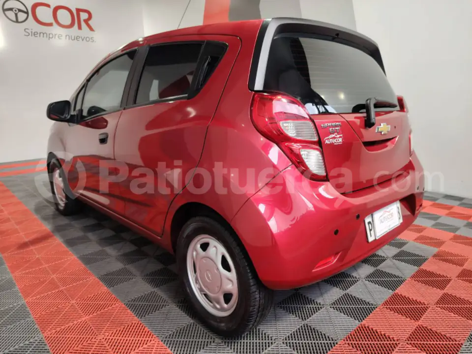 Foto 8 de Chevrolet Spark GT