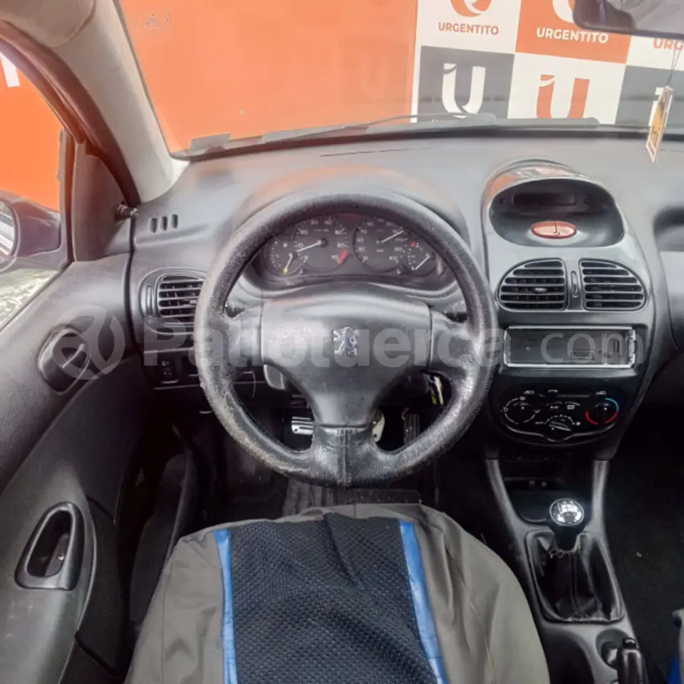 Foto 6 de Peugeot Berlina 206 XRC Confort