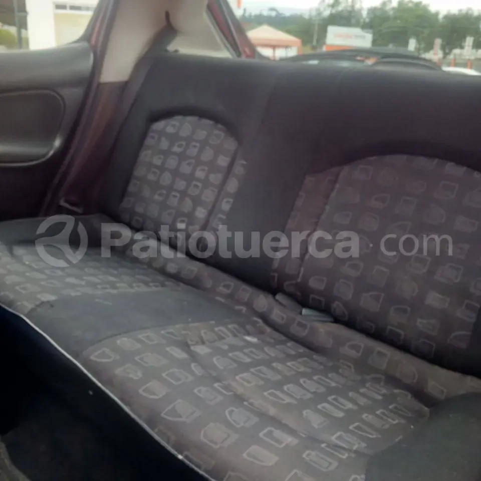 Foto 8 de Peugeot Berlina 206 XRC Confort