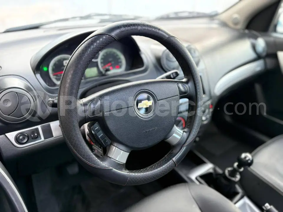 Foto 6 de Chevrolet Aveo Emotion Advance