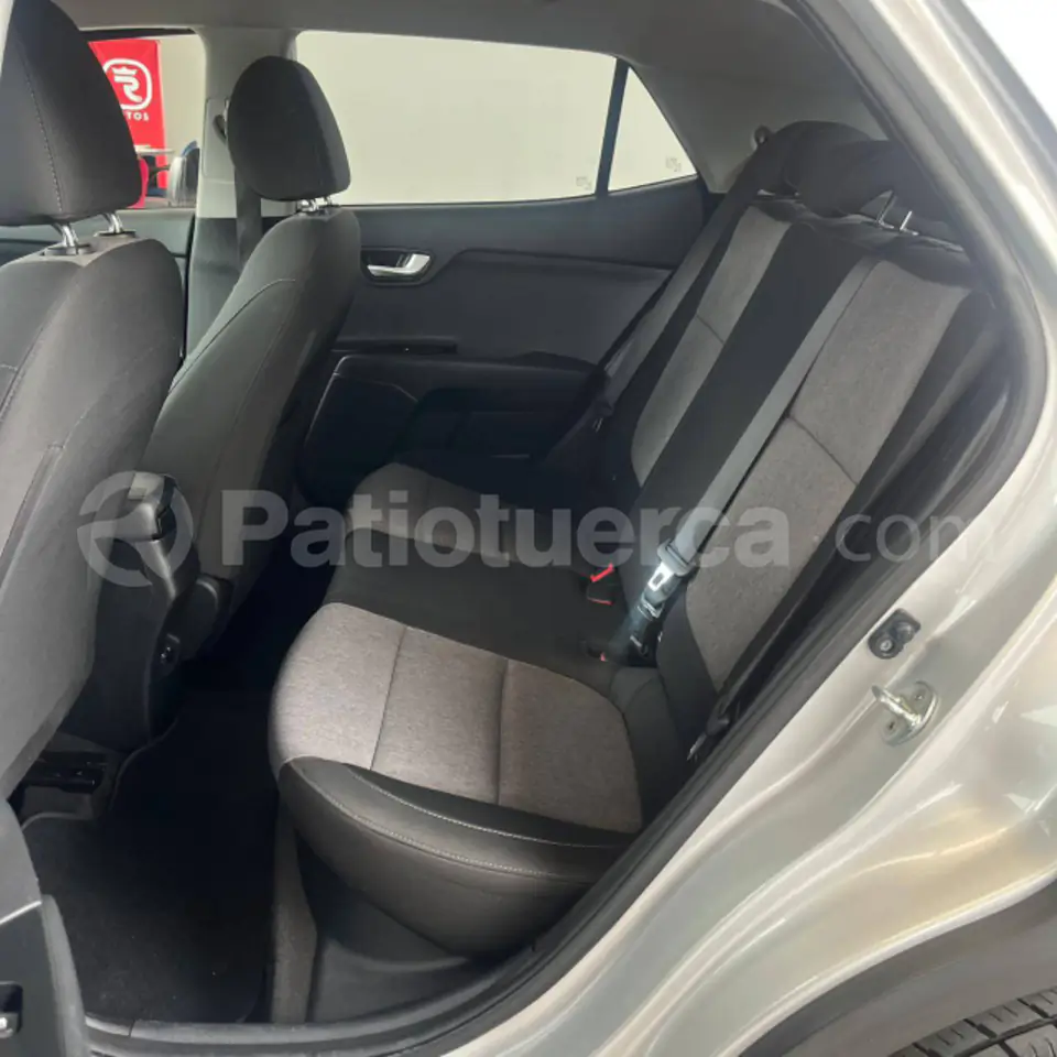 Foto 18 de Kia Stonic LX