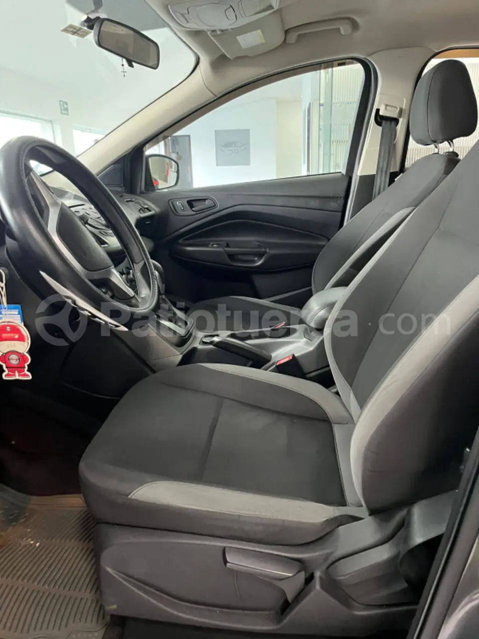 Foto 12 de Ford Escape S