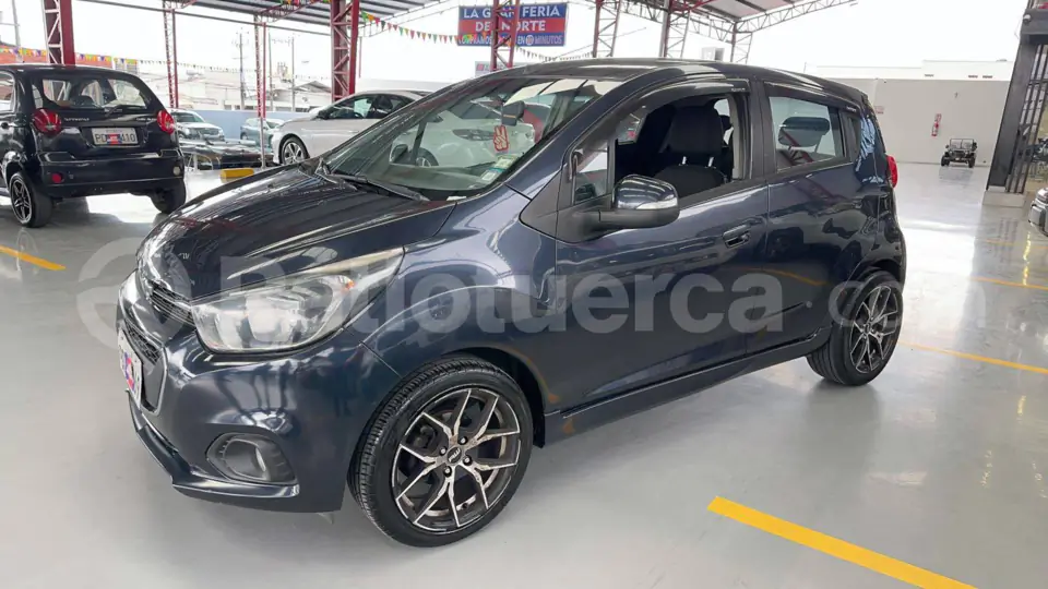 Foto 2 de Chevrolet Spark GT