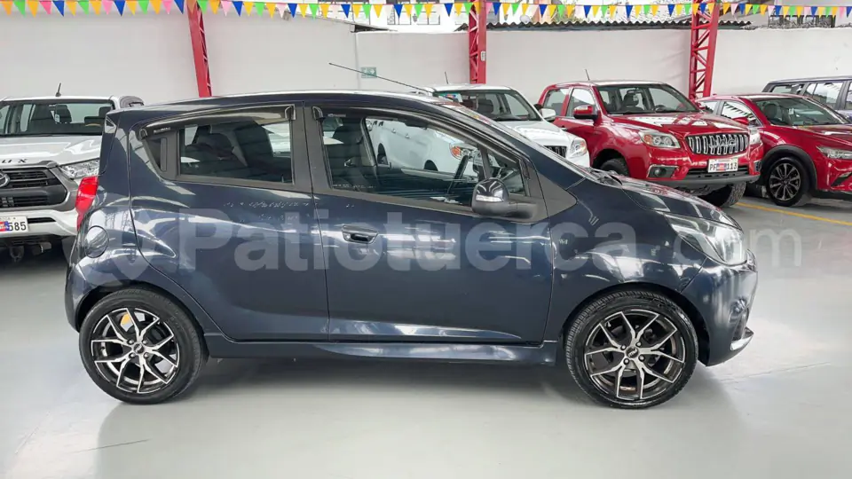 Foto 5 de Chevrolet Spark GT