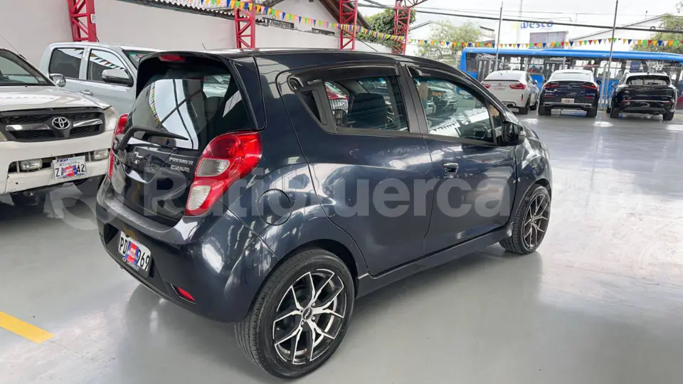Foto 6 de Chevrolet Spark GT