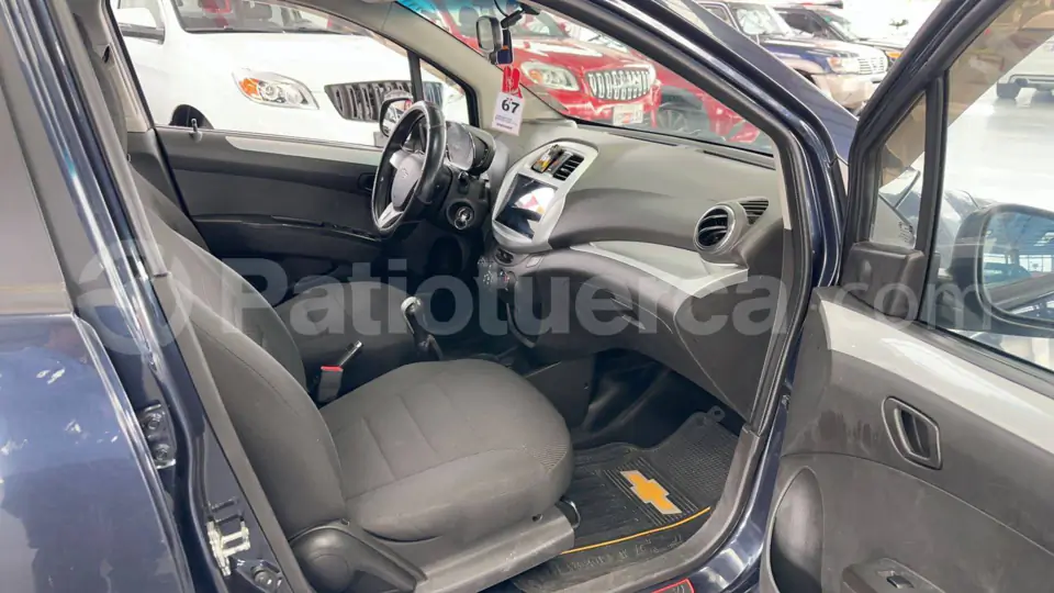 Foto 11 de Chevrolet Spark GT
