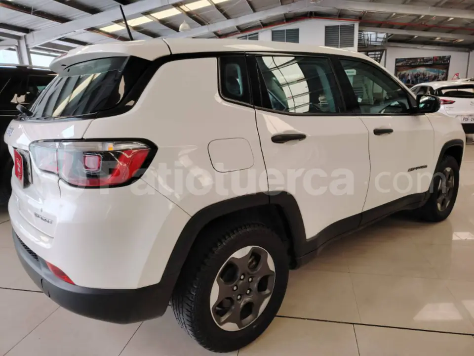 Foto 5 de Jeep Compass
