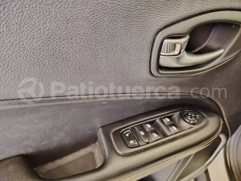 Foto 8 de Jeep Compass