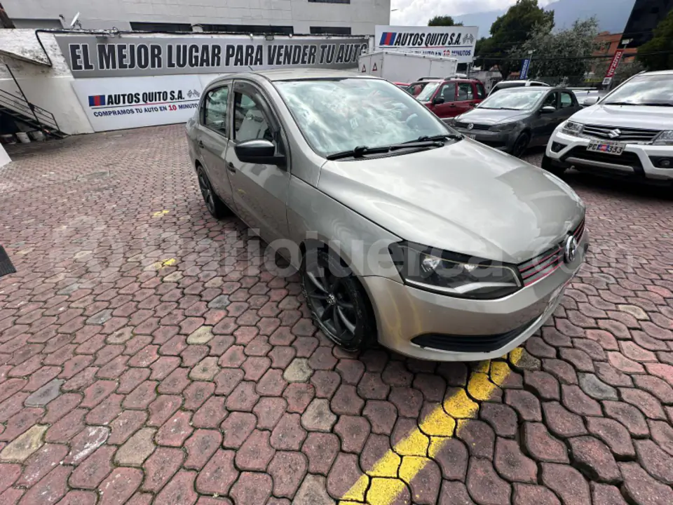 Foto 1 de Volkswagen Voyage