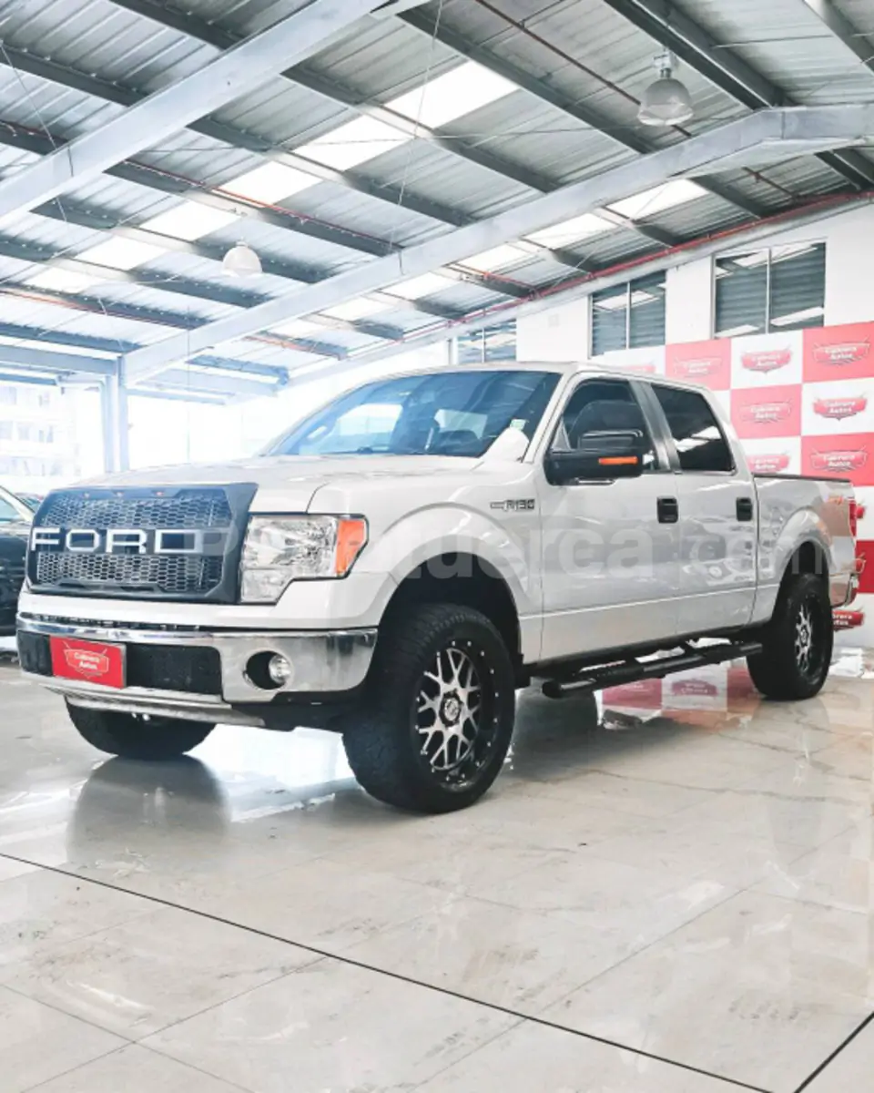 Foto 1 de Ford F150 DC 4X2