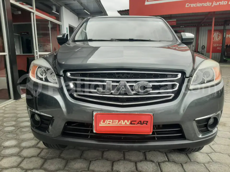 Foto 2 de JAC T6 LUXURY