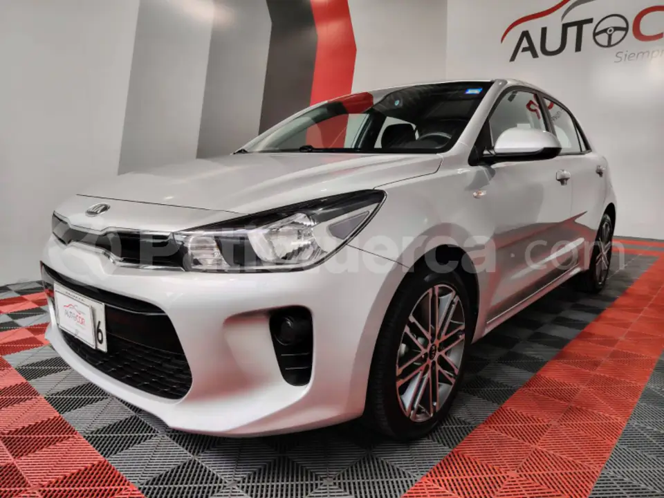 Foto 1 de Kia RIO EX