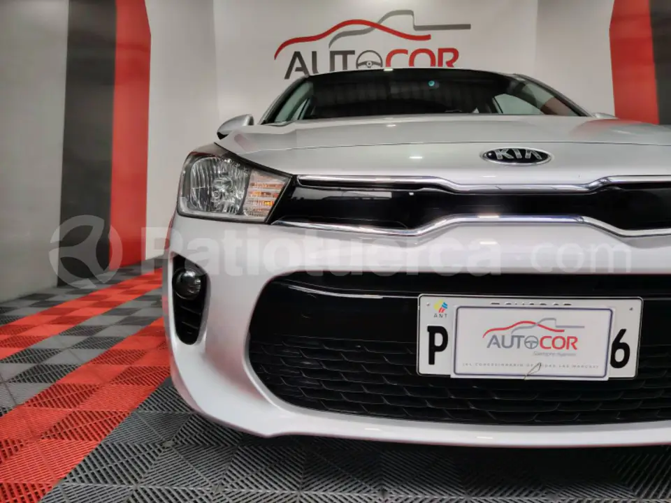 Foto 4 de Kia RIO EX