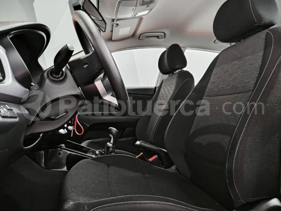 Foto 11 de Kia RIO EX