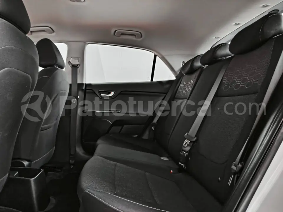 Foto 12 de Kia RIO EX