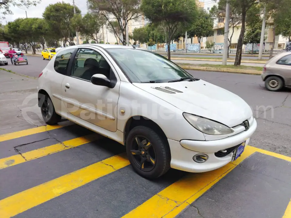 Foto 3 de Peugeot Berlina 206 XR