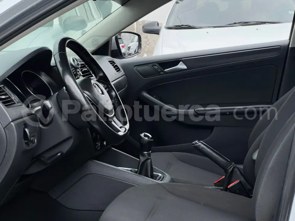 Foto 15 de Volkswagen Jetta