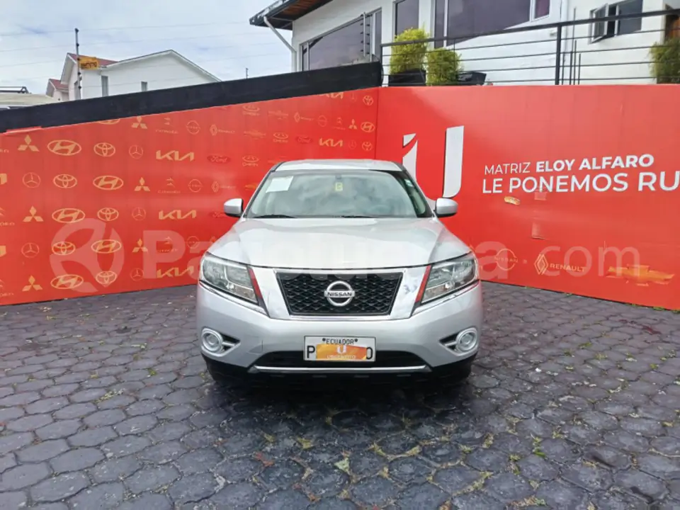 Foto 1 de Nissan Pathfinder