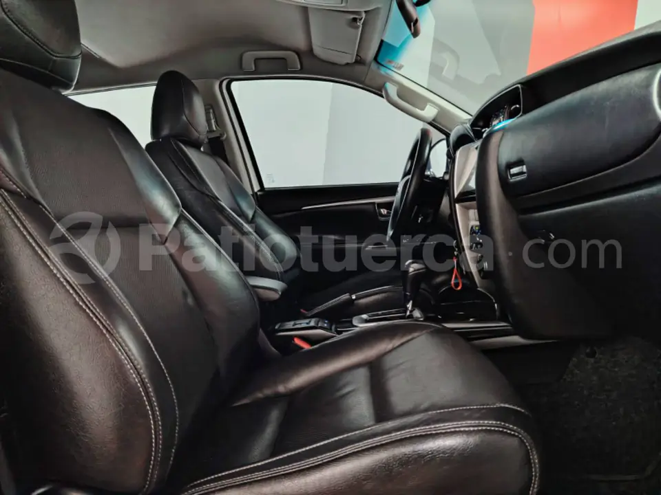 Foto 34 de Toyota Fortuner
