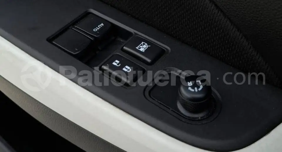 Foto 12 de Suzuki Swift