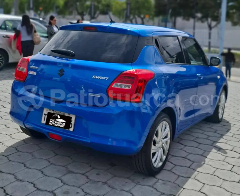 Foto 14 de Suzuki Swift