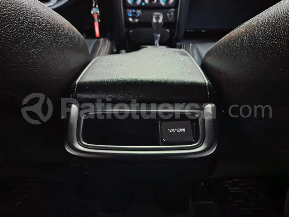 Foto 10 de Toyota Fortuner 2.7