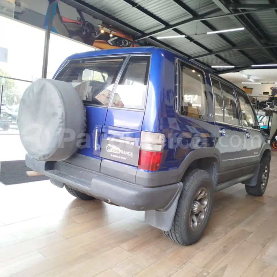 Foto 14 de Chevrolet Trooper 5P