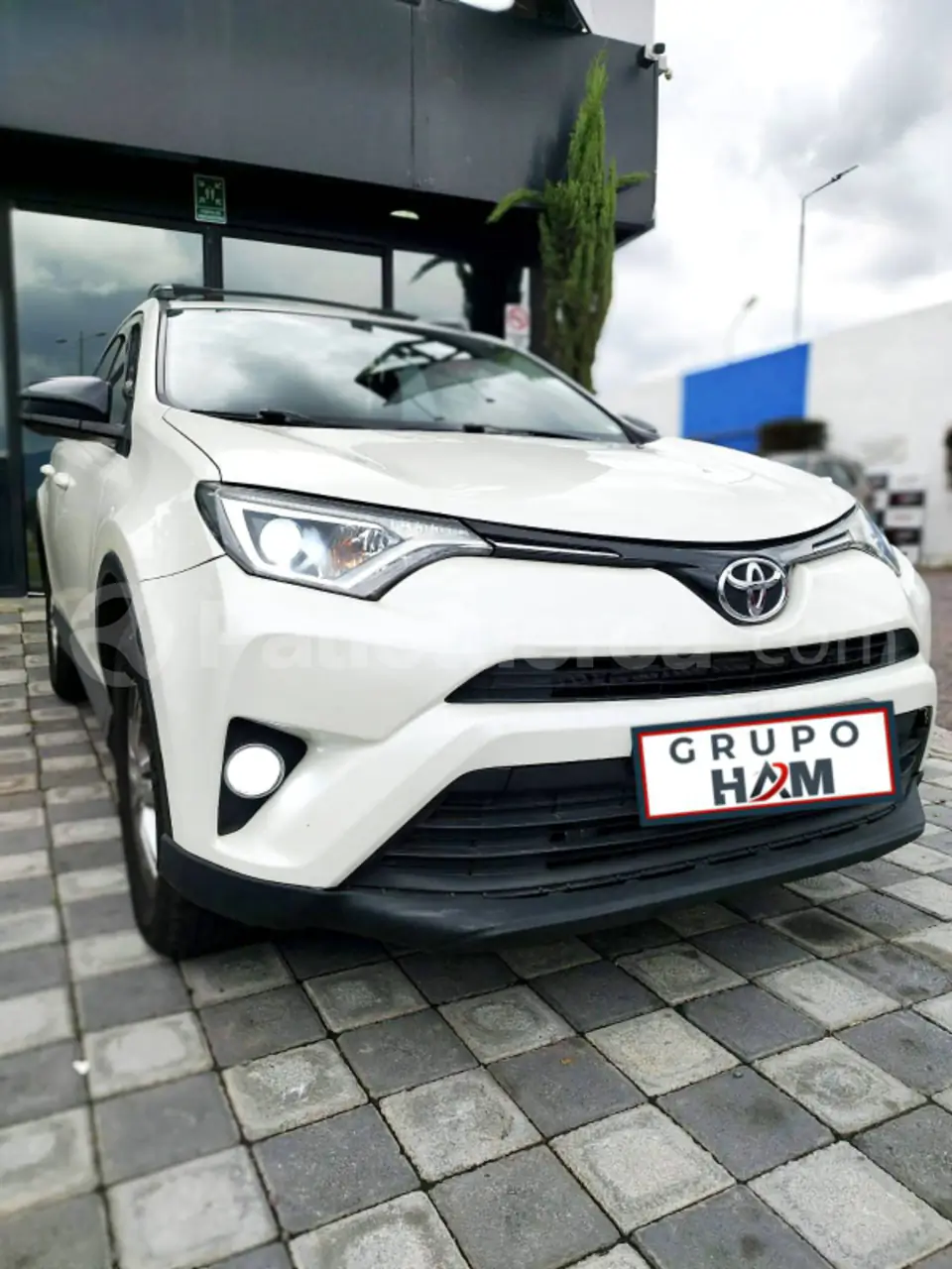 Foto 1 de Toyota NEW RAV 4