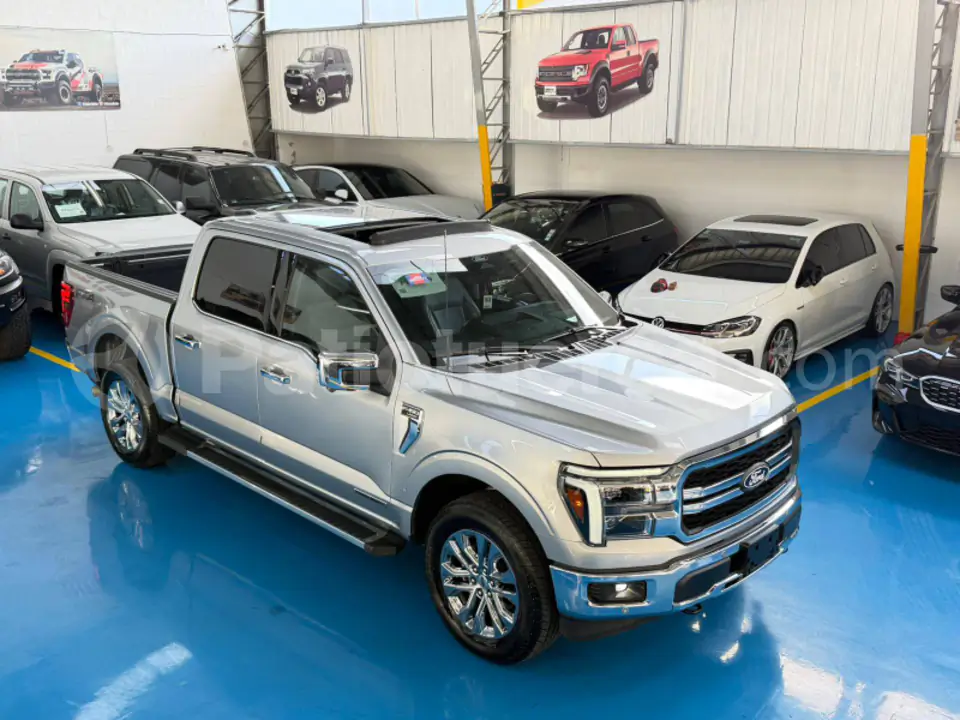 Foto 1 de Ford F150 Lariat