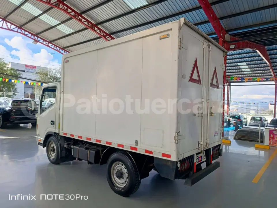 Foto 4 de JAC HFC 1035 KD